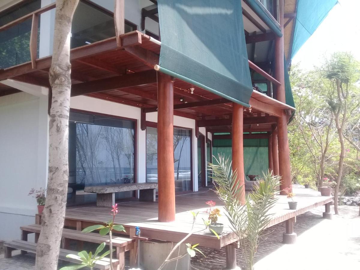 Castaway Surf Retreat 1 Hotel Sekongkang Exterior foto